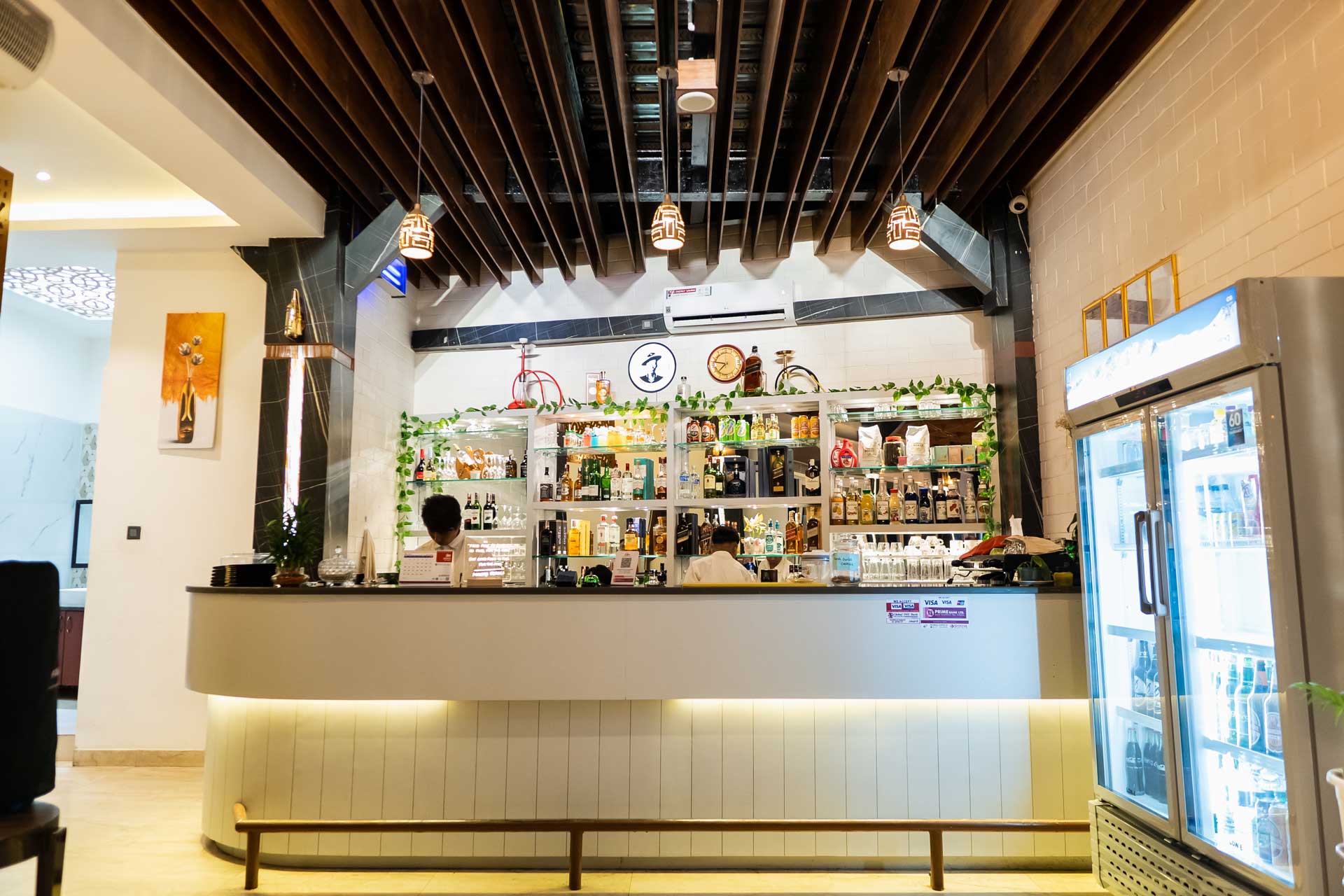 Restaurant Bar Images