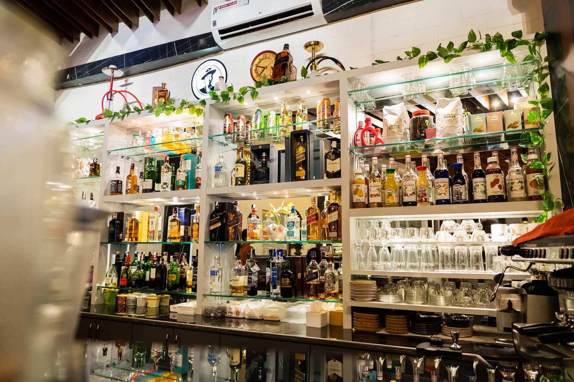 Restaurant Bar Images